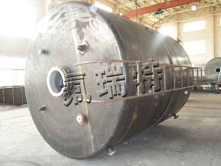 鋼襯塑儲罐、反應(yīng)釜